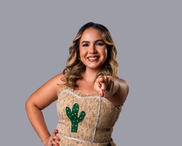 Alinne Rayos anuncia saída da Banda Rochedos após quase um ano e inicia nova fase na carreira musical